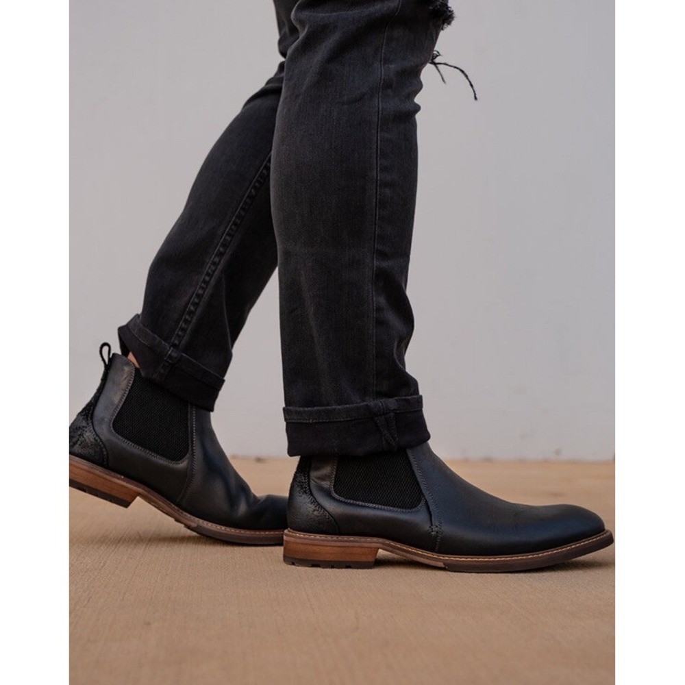 Florsheim Black Lodge Plain Toe Gore Boot Men's Chelsea‎ Boot Size 11M